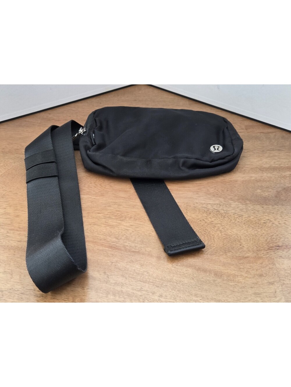 Lululemon Black Crossbody Belt Bag Fanny Pack Adjustable Strap Logo